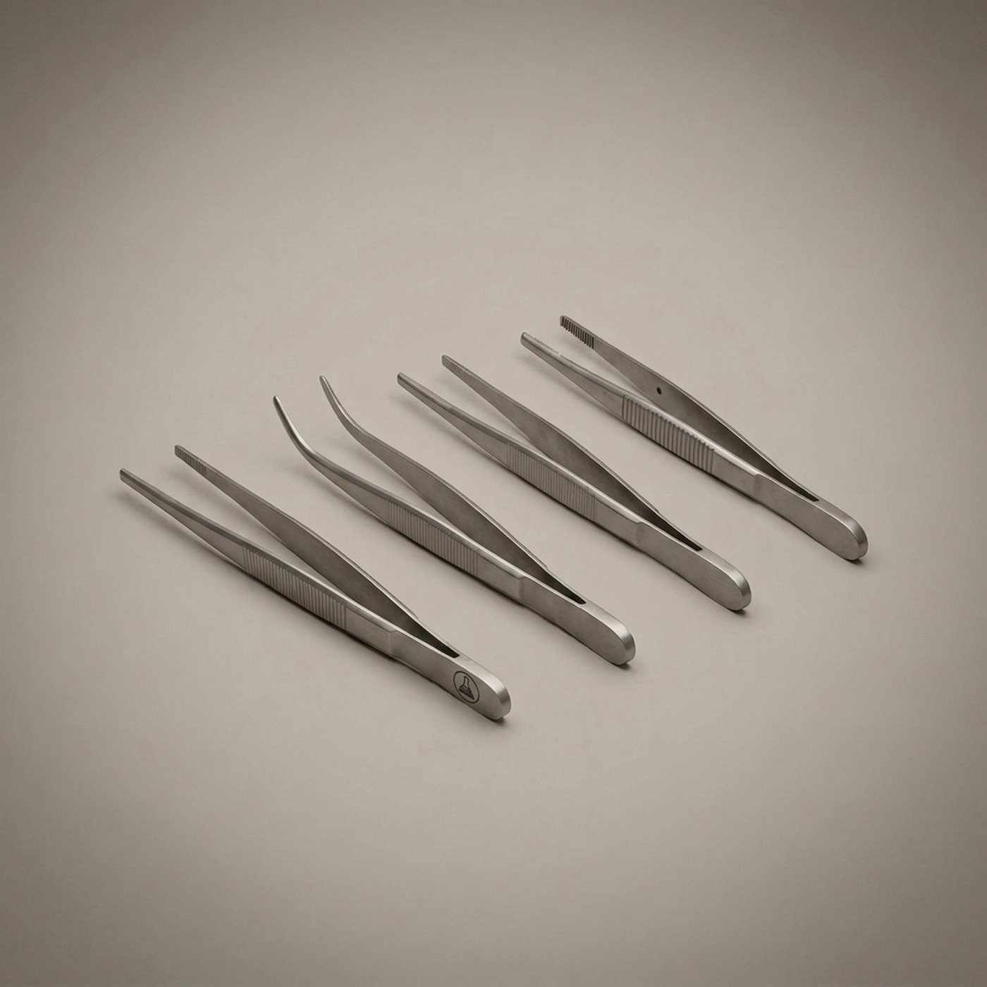 Forceps Set, 4-Piece — 4 pieces, stainless steel